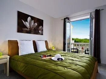 **** Vakantiepark Domaine Le Clos Des Oliviers Vidauban Frankrijk